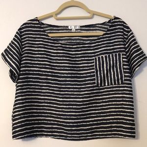 Navy stripped crop top